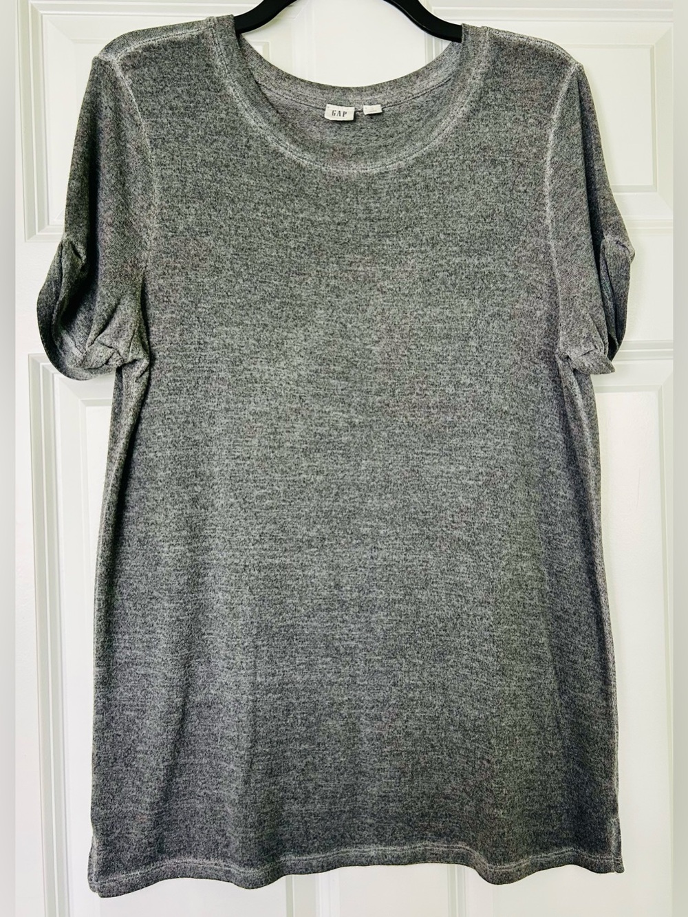 GAP Gray Crewneck Short Sleeve Tee